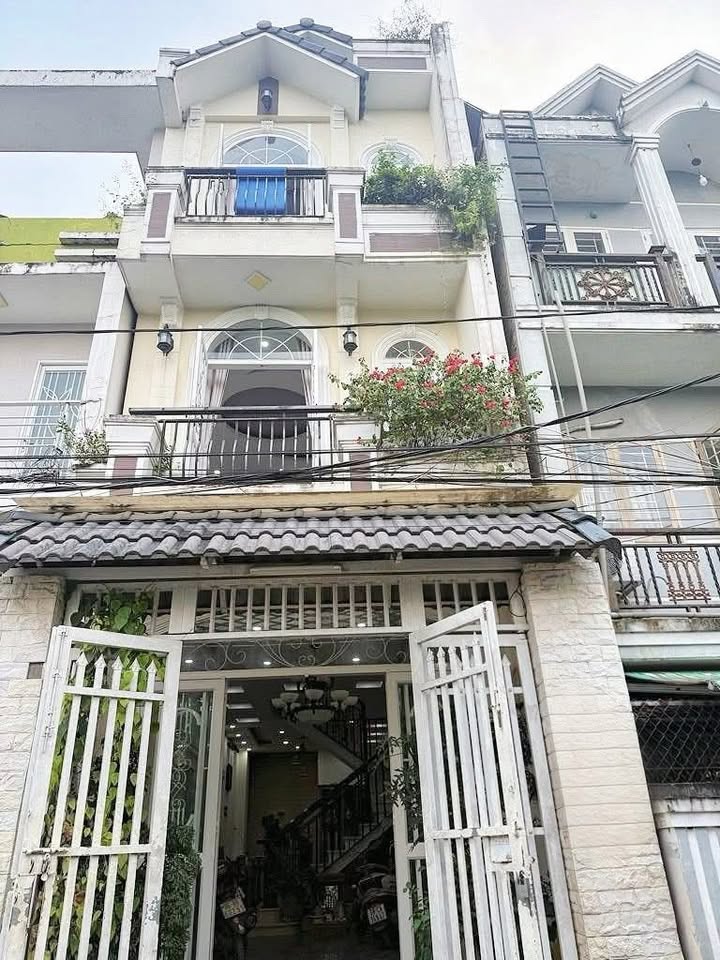 Nhà 4 tầng hẻm 6m Phú Thuận Quận 7, 52m² - Ô tô vào tận nơi!