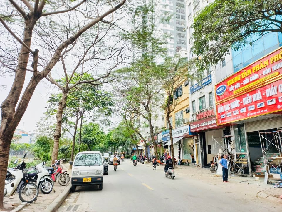 Toà văn phòng mặt phố Vũ Tông Phan 900m² giá 45 tỷ - Đầu tư sinh lời vượt trội!