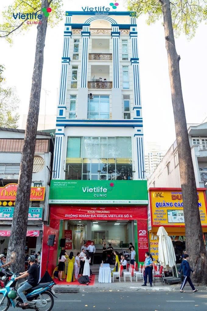 Cho thuê tòa nhà mặt tiền Nguyễn Chí Thanh, Quận 5, 216m² - Giao nhà ngay!