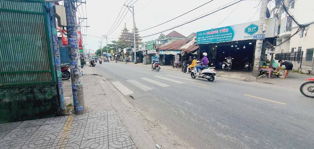 Nhà phố cho thuê tại Hà Huy Giáp, Thạnh Xuân, 276m² - Vị trí sầm uất, kinh doanh đa ngành!