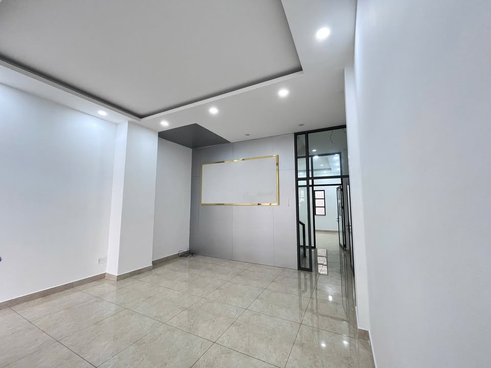 Nhà nguyên căn Cityland Park Hills Gò Vấp 4 tầng giá 44 triệu - Không gian sống lý tưởng!