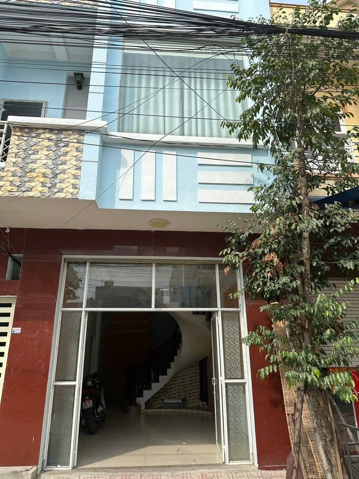 Nhà mặt tiền kinh doanh đường D18, An Phú 100m² giá 8 triệu - Vị trí đắc địa cho mọi loại hình kinh doanh!