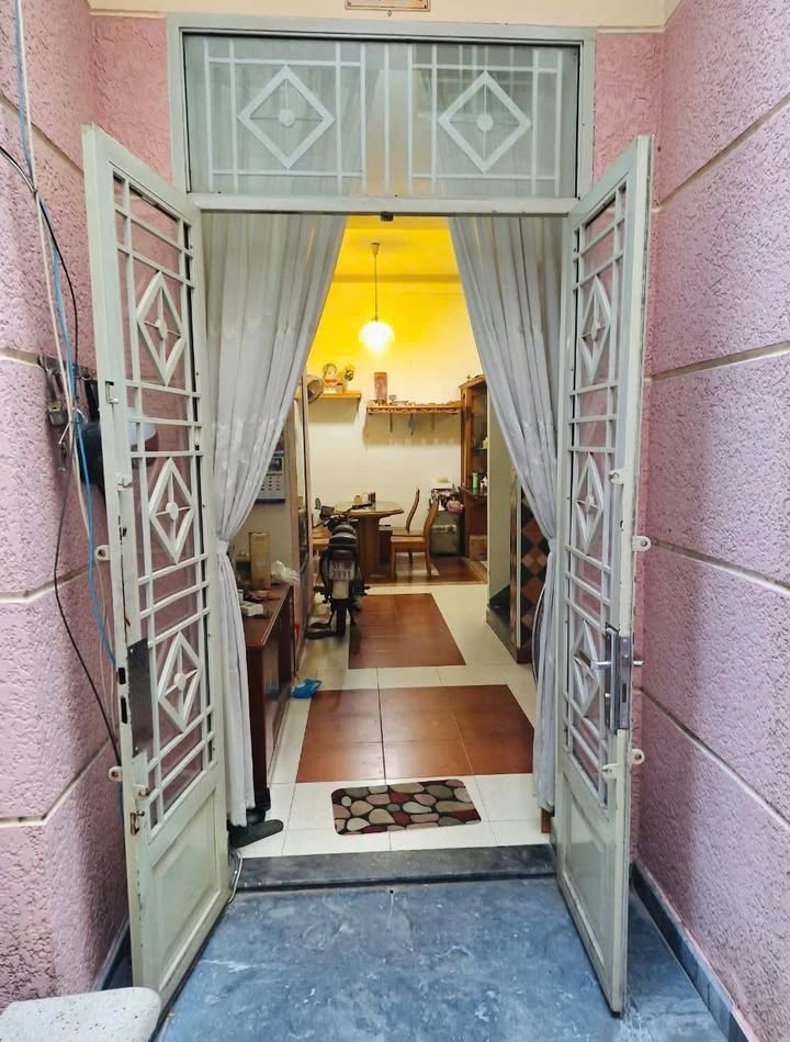 Nhà nguyên căn cho thuê tại Nguyễn Trọng Tuyển, Tân Bình 45m² - Gần Ng Văn Trỗi, tiện nghi đầy đủ!