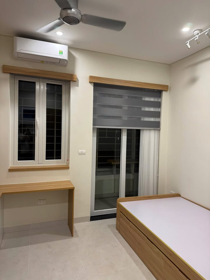 Căn hộ cho thuê Võ Thị Sáu, Hai Bà Trưng 70m² - View công viên thoáng mát!