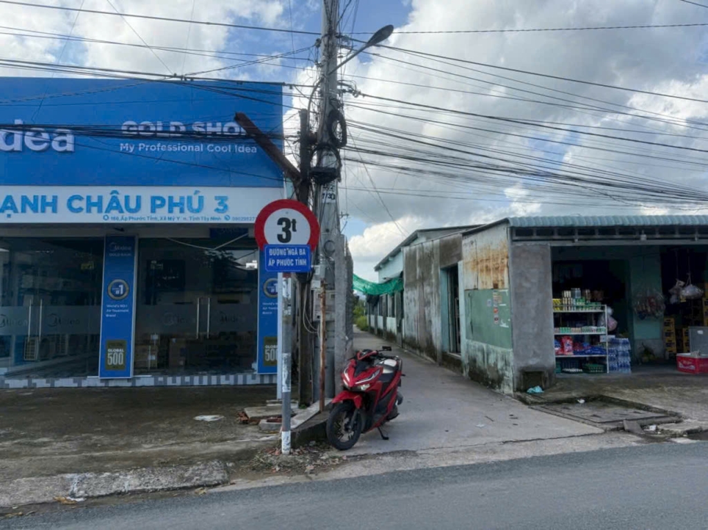 Bán đất Ấp Long Hiệp, xã Mỹ Yên, Bến Lức 2000m² giá 7 tỷ - Định cư lý tưởng!