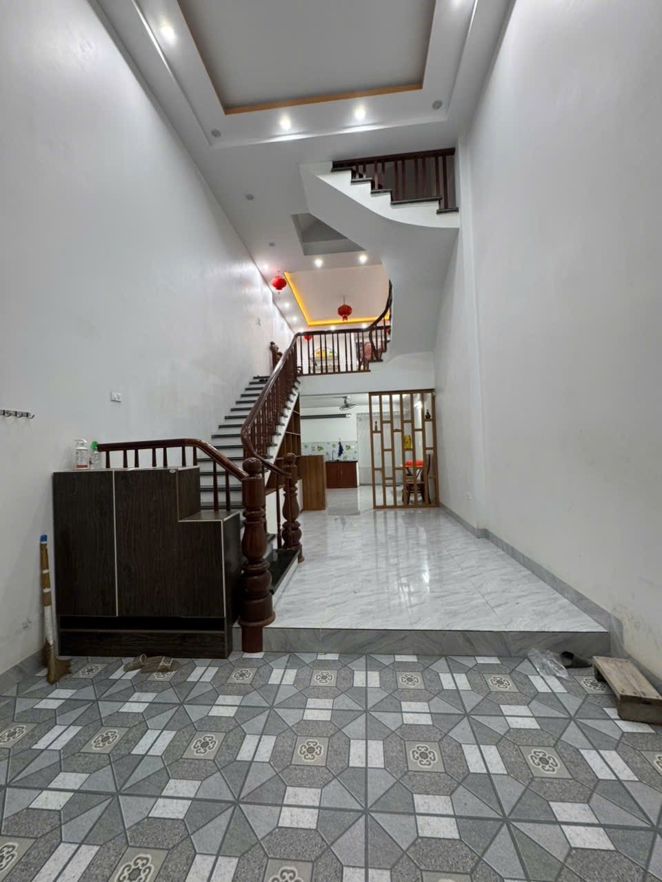 Nhà dân xây Vân Canh, 40m² giá 7.1 tỷ - Thiết kế hiện đại, gần ô tô!