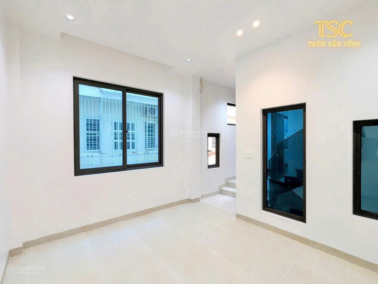 Nhà cho thuê căn góc 2 mặt thoáng tại Thiên Lôi 42m² chỉ 11 triệu - Tiềm năng tuyệt vời!