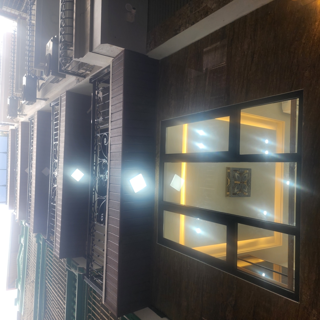 Nhà mới 7 tầng thang máy phố Cù Chính Lan 38m² giá 18.5 tỷ - Gara ô tô tiện nghi!