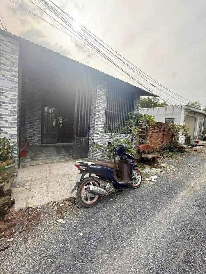 Nhà cấp 4 Tân An Hội 102m² giá 699 triệu - Sổ riêng, xe ô tô vào tận nhà!