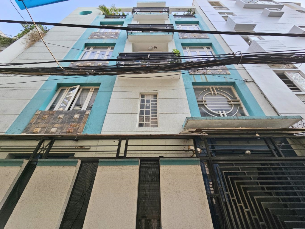 Nhà Phú Nhuận 49m² giá 10 tỷ - Hẻm xe hơi, phù hợp ở và đầu tư!