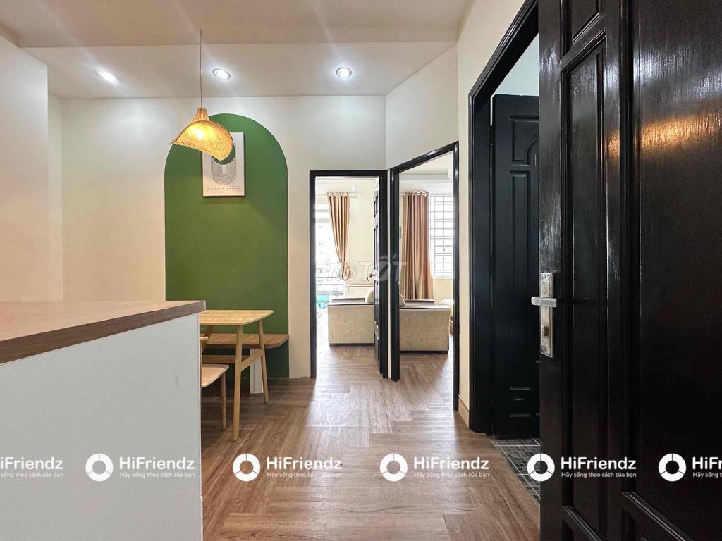 Căn hộ 2PN Cách Mạng Tháng Tám, Quận 3 giá 14.3 triệu - Nội thất sang trọng, thoáng mát!