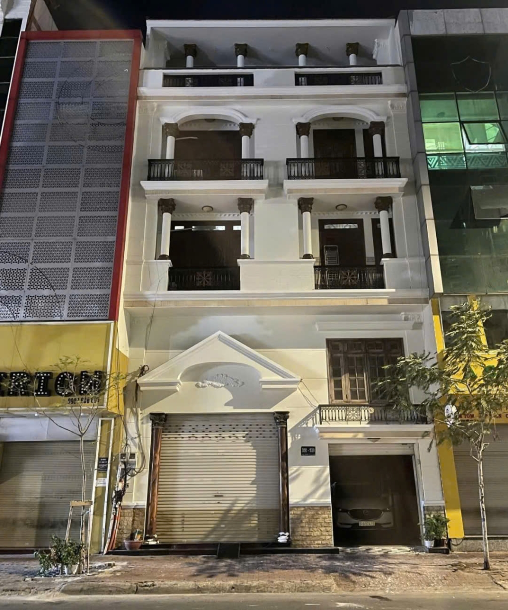 Toà nhà mặt tiền 330-332 Cao Thắng, Quận 10, 133.2m² - Đối diện trường Quốc tế Á Châu, giá chỉ 85 tỷ!