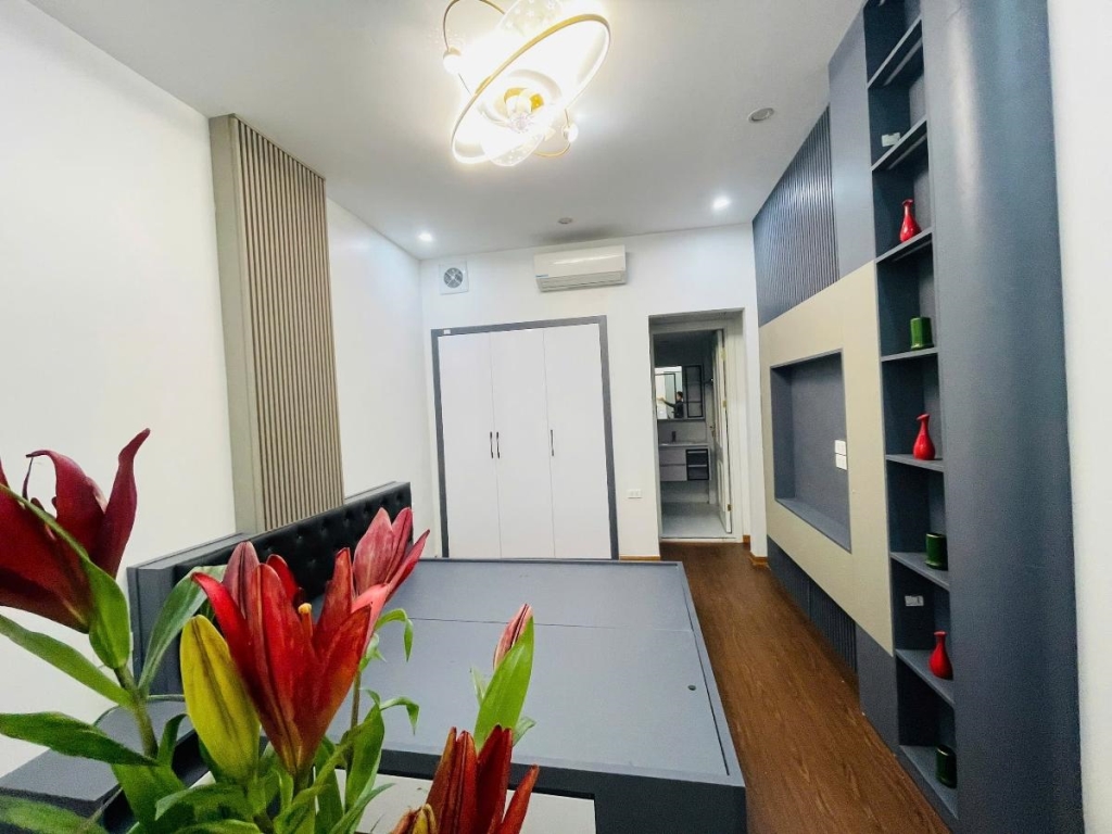 Nhà Đội Cấn Ba Đình 30m² giá 8,98 tỷ - Cơ hội hiếm có giữa lòng Hà Nội!