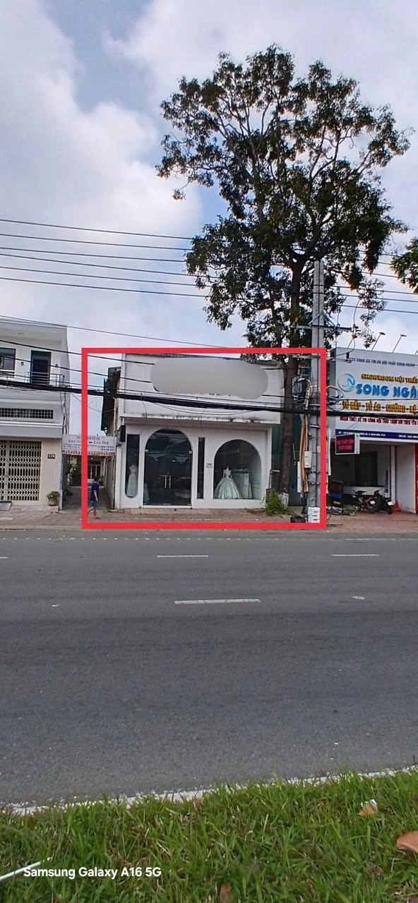 Nhà mặt tiền đường 3/2, phường Hưng Lợi, 218.4m² - Thích hợp làm showroom!