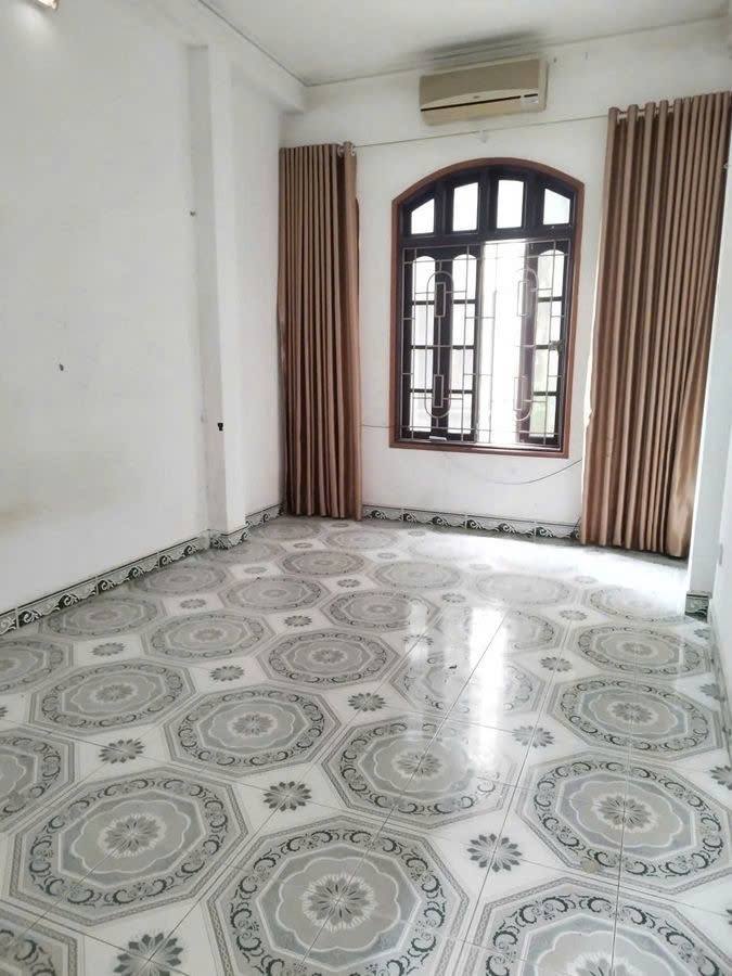 Nhà phố Hàng Bài quận Hoàn Kiếm 42m² giá 27.8 tỷ - Vị trí đỉnh cao gần Hồ Gươm!