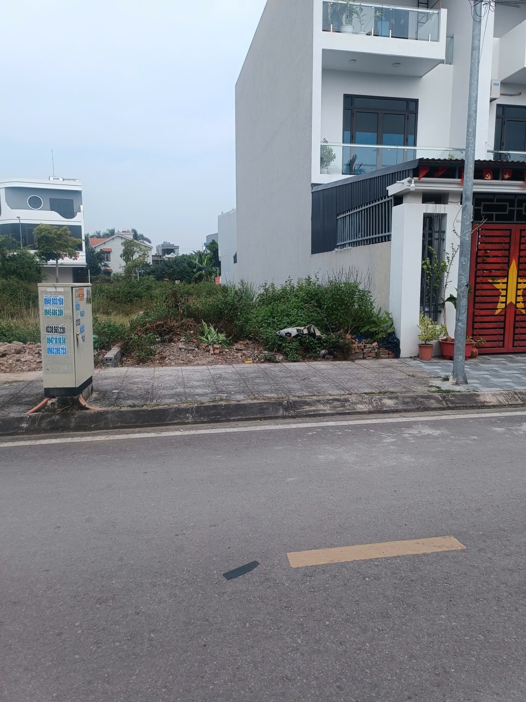 Đất nền 128m² mặt đường Hoàng Phạm Dịch, gần KCN Hải Long - Giá chỉ 1.35 tỷ!