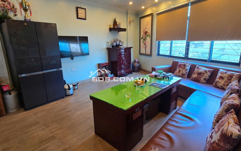 Bán Nhà Riêng 38m², Xây 5 Tầng, Mặt Đường Phạm Văn Đồng, Bắc Từ Liêm - Đầu Tư Sinh Lời!