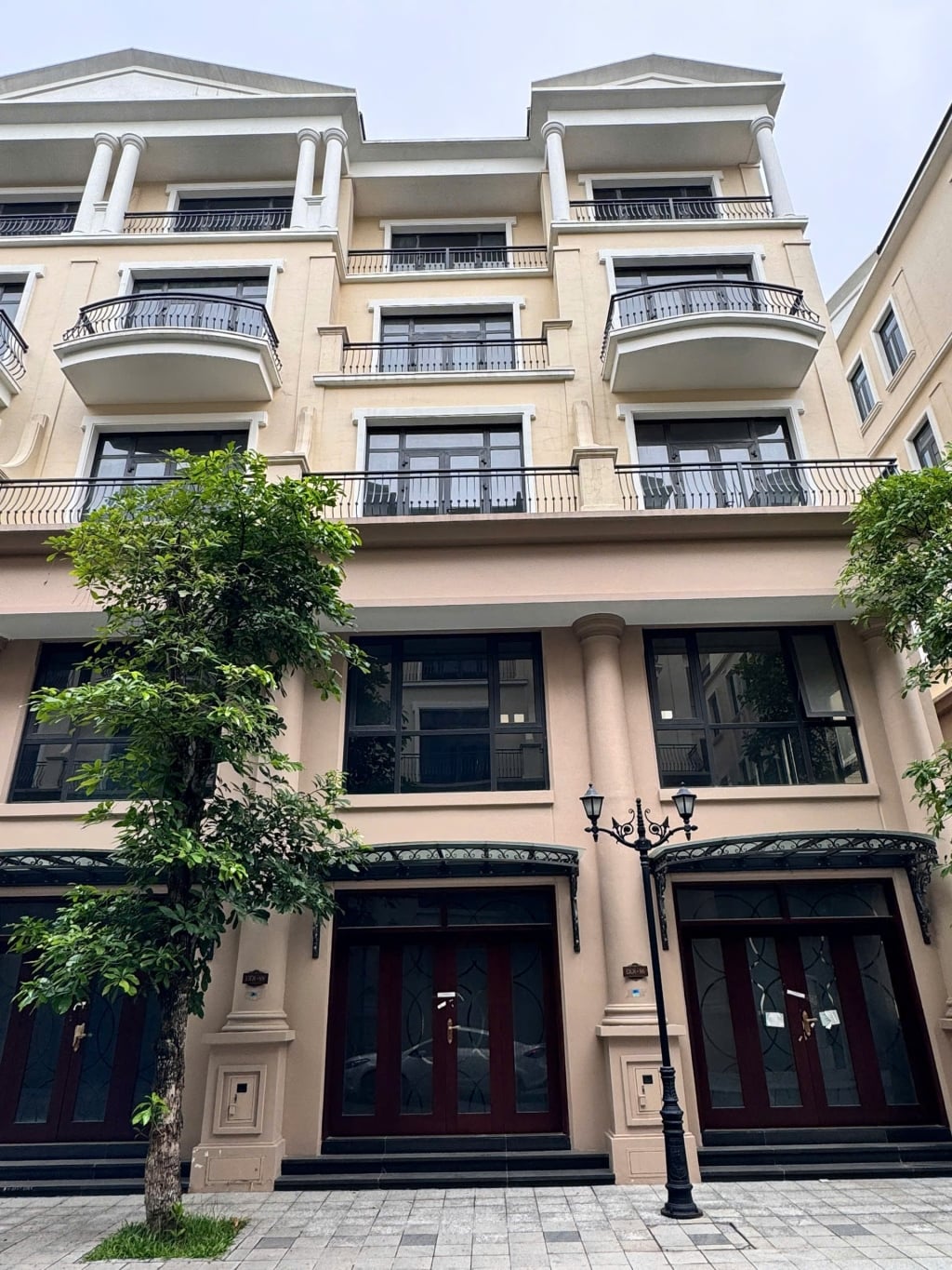 Nhà liền kề 56m² Vinhomes Ocean Park 2 - Giá chỉ 9.3 tỷ, an toàn và riêng tư!