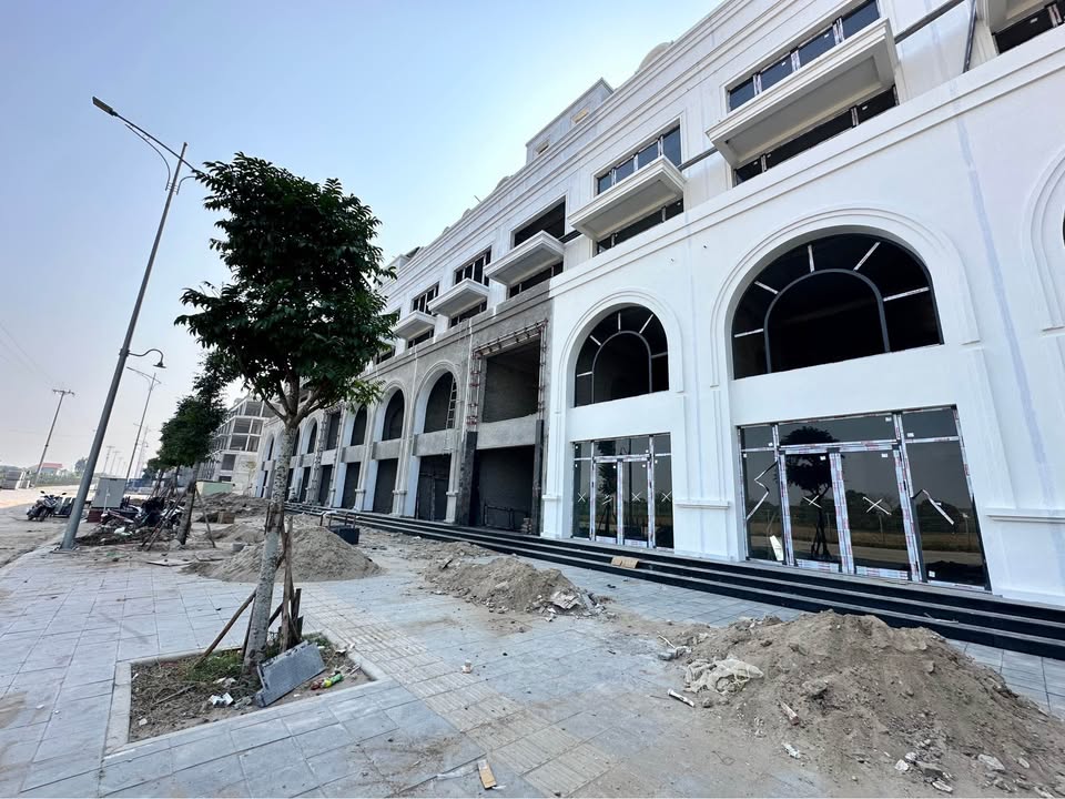 Townhouse Khu đô thị mới Bắc Cầu Hàn 100m² giá 2.9 tỷ - Đầu tư sinh lời ngay!