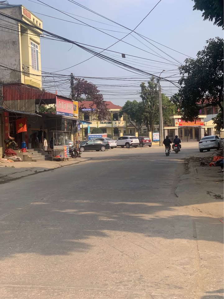 Đất nền Khu dân cư phường Quang Vinh 100m² giá 3.2 tỷ - Vị trí đắc địa gần chợ và trường học!