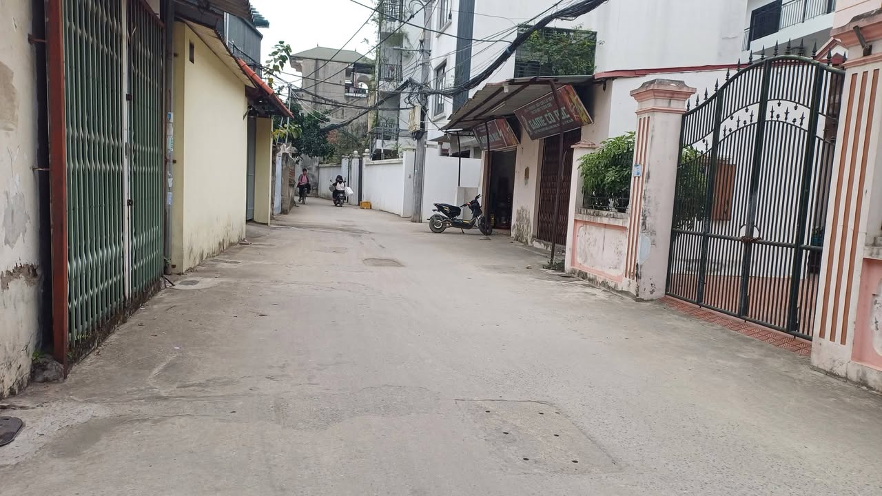 Đất nền Phú Thượng, quận Tây Hồ 165m² - Sổ đỏ chính chủ, ô tô vào tận nơi!