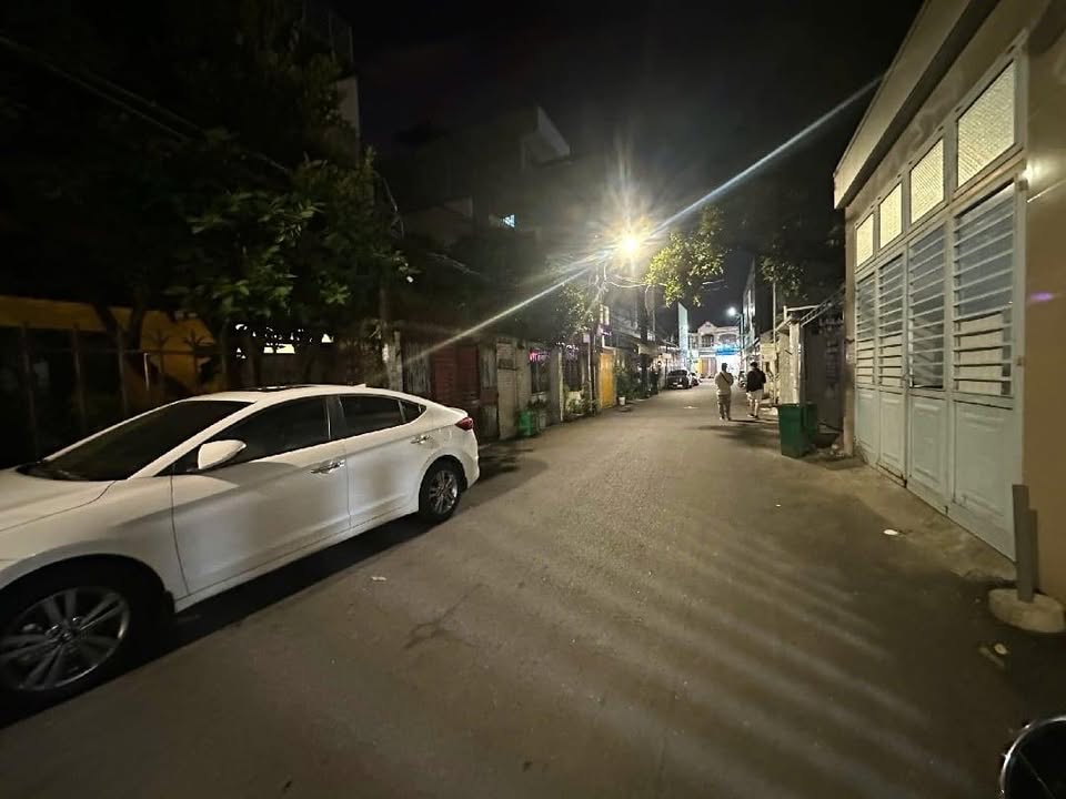 Bán đất tặng nhà cấp 4 tại Nguyễn Văn Thoại, Đà Nẵng - Vị trí vàng 500m đến biển!