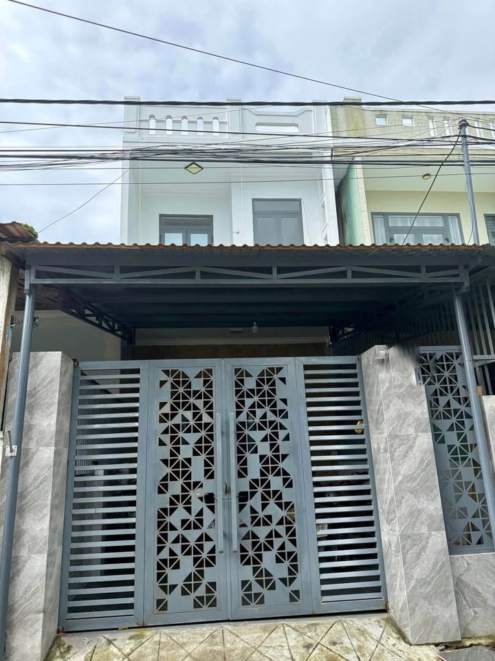 Nhà cho thuê 2 tầng kiệt Ô Tô Huỳnh Bá Chánh, Đà Nẵng 90m² giá 8 triệu - Không nhận sinh viên!