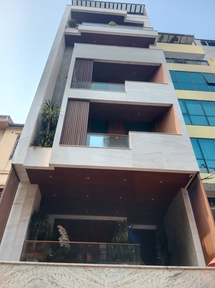 Nhà phố Tây Mỗ 56.8m² giá thỏa thuận - Ô tô vào tận nhà, gần hồ điều hòa!