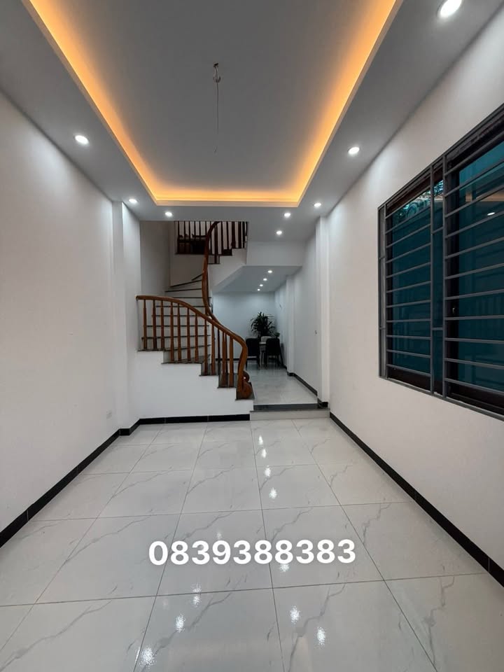 Nhà 4,5 tầng Tả Thanh Oai, 35m² giá 4,8 tỷ - Chính chủ cần bán gấp!