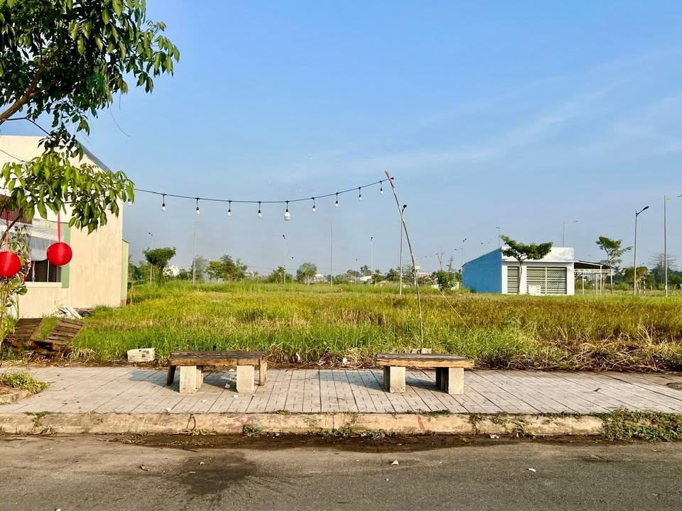 Đất nền Golden City Long Xuyên 100m² giá 2 tỷ - Cơ hội đầu tư hấp dẫn!