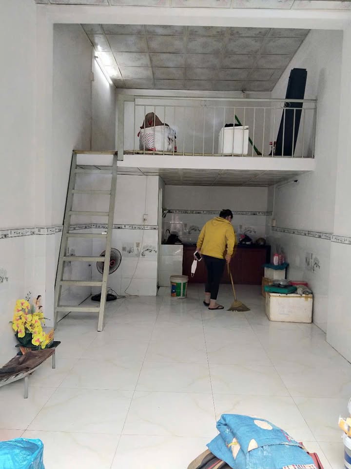 Nhà bán Hóc Môn 26m² giá 850 triệu - Hẻm ô tô vào tận nhà!