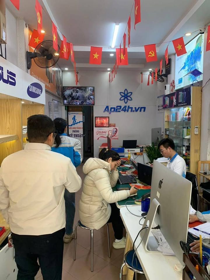 Mặt phố Quang Trung Hà Đông 35m² giá nhỉnh 1 tỷ - Kinh doanh sầm uất ngay Ga La Khê!