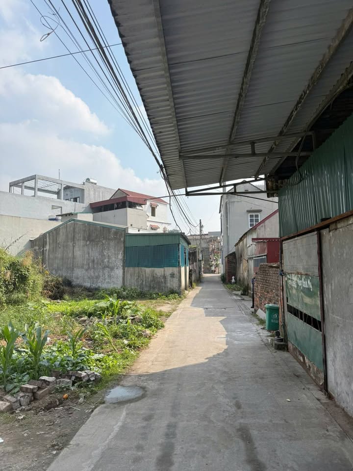 Đất thổ cư Nghĩa Lộ, Phùng Chí Kiên 84m² giá 2.x tỷ - Đường ô tô rộng rãi!