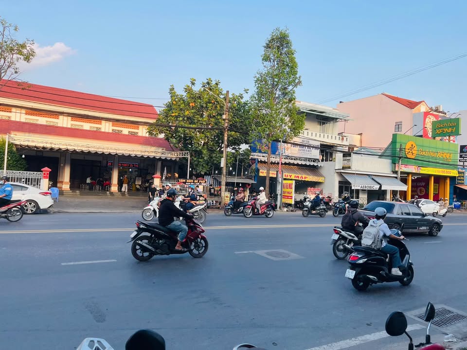 Cho thuê nhà mặt tiền đường Mậu Thân, Cần Thơ 140m² - Kinh doanh sầm uất