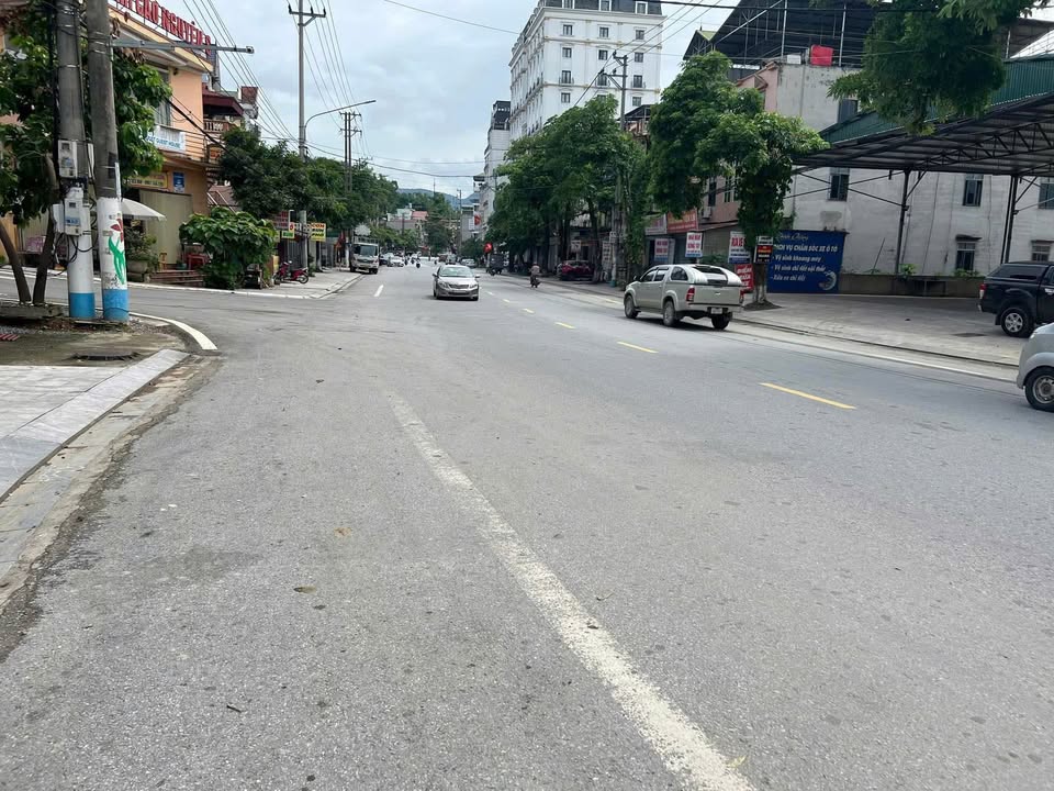 Đất nền Nguyễn Trãi, Hà Giang 93m² giá 800 triệu - Chỉ cần thương lượng!