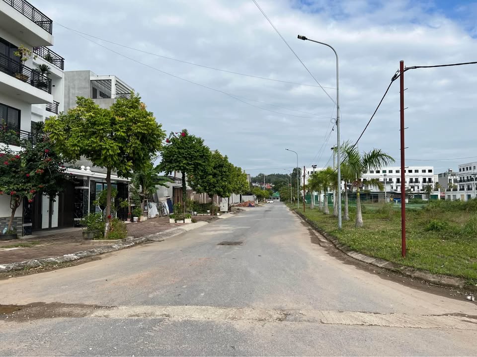 Đất nền Khu đô thị mới Xuân Hòa 126m² giá 2.x tỷ - Sổ đỏ chính chủ, không cần xây dựng!