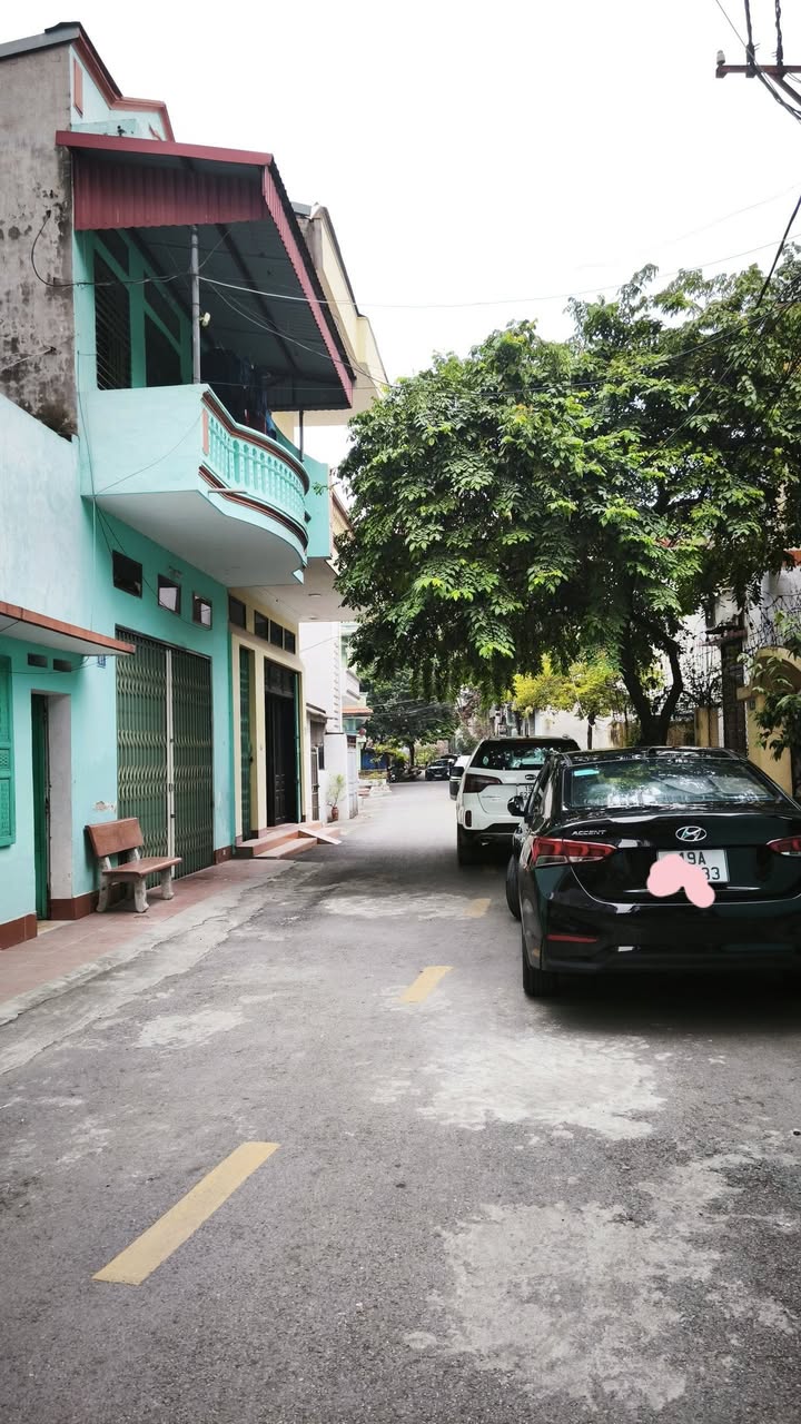 Nhà Băng 2 Châu Phong 95m² giá 5 tỷ 300 triệu - Khu dân cư đông đúc, thuận tiện mọi bề!