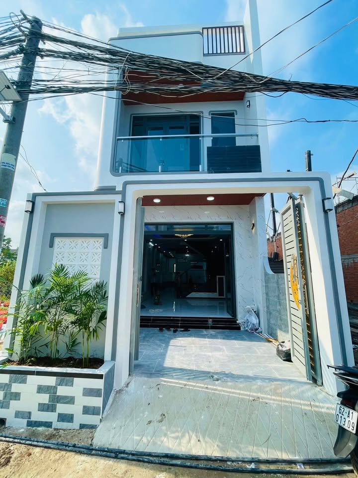 Nhà phố Ấp Mỹ Thạnh, Cần Giuộc 83m² giá 2.35 tỷ - Sổ hồng riêng chính chủ!