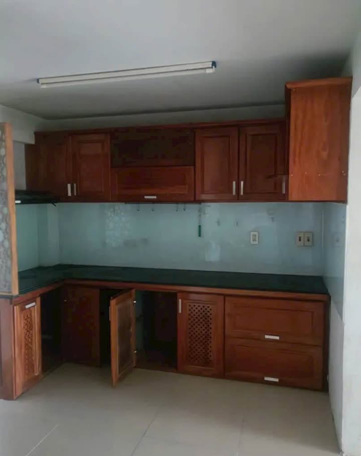 Nhà mặt tiền 3 tầng Lê Văn Long, Quận Hải Châu 64m² giá 7.75 tỷ - Đầu tư sinh lời ngay!