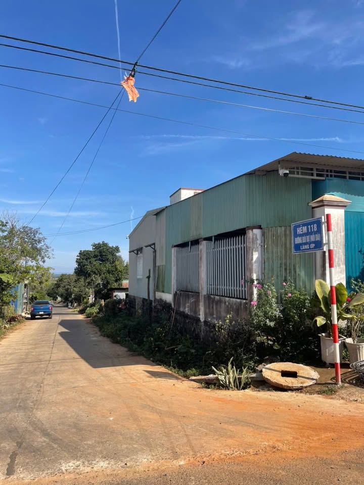 Lô đất Bùi Dự, Pleiku 500m² giá 2.6 tỷ - Đất đẹp, khu dân cư đông đúc!