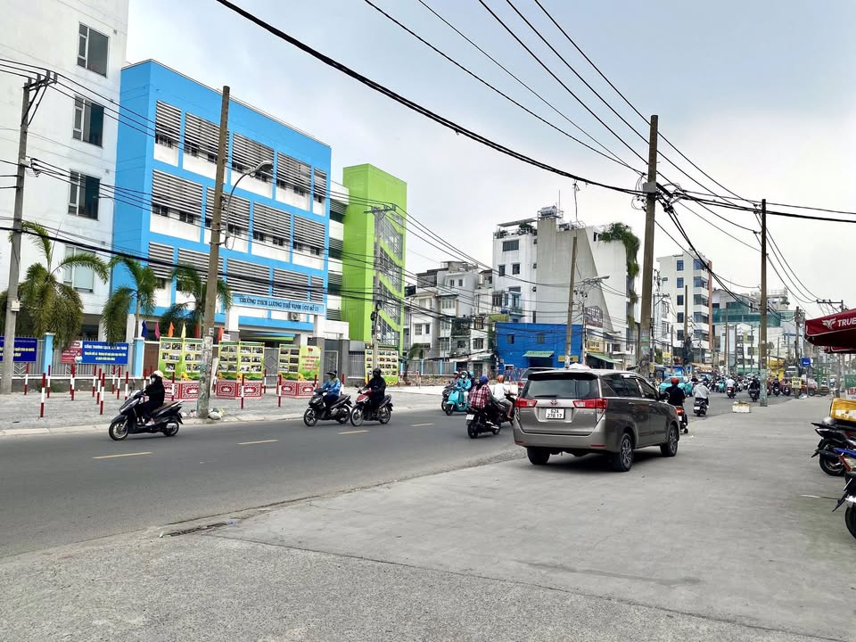 Nhà bán hẻm Cách Mạng Tháng Tám Quận 10 48m² giá 8 tỷ - Cơ hội đầu tư hấp dẫn!