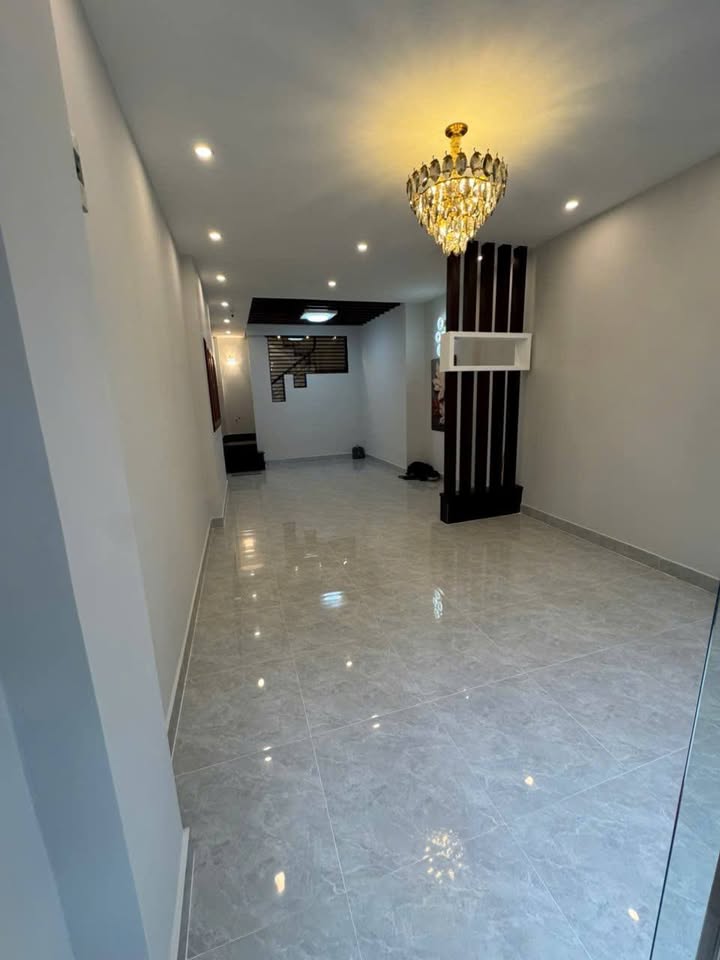 Nhà hẻm xe hơi Nguyễn Tri Phương, Quận 10, 48m² giá 13.5 tỷ - Phù hợp đầu tư và ở ngay!