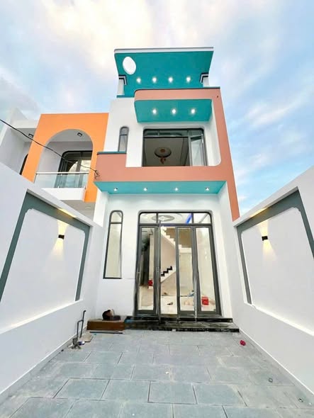 Nhà mặt tiền Huỳnh Thị Luông, 155m², giá 3.15 tỷ - Thiết kế hiện đại sang trọng!