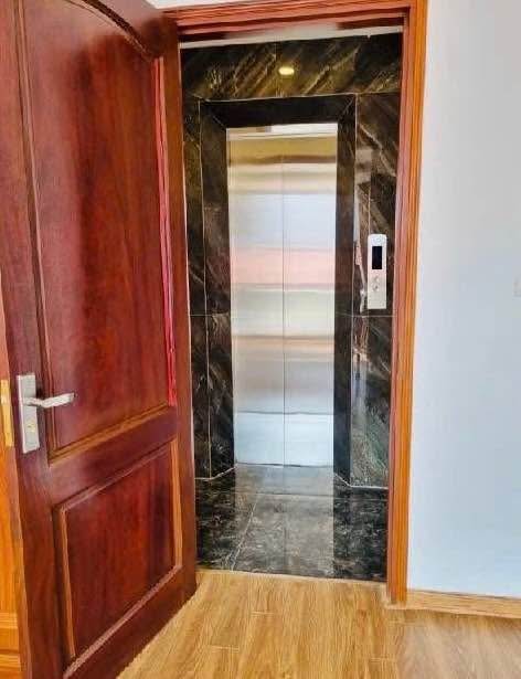 Nhà phố Đội Cấn 40m² giá 15 tỷ - Thiết kế hiện đại, sẵn sàng ở ngay!