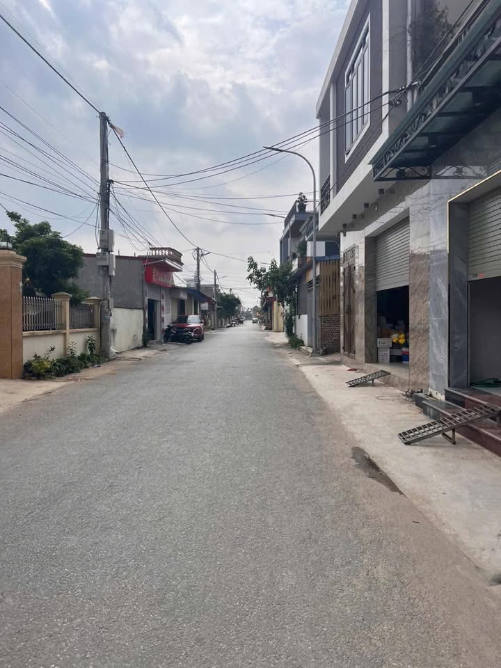 FrontHouse Láng Thượng 104m² giá 1 tỷ - Mặt đường kinh doanh sầm uất!