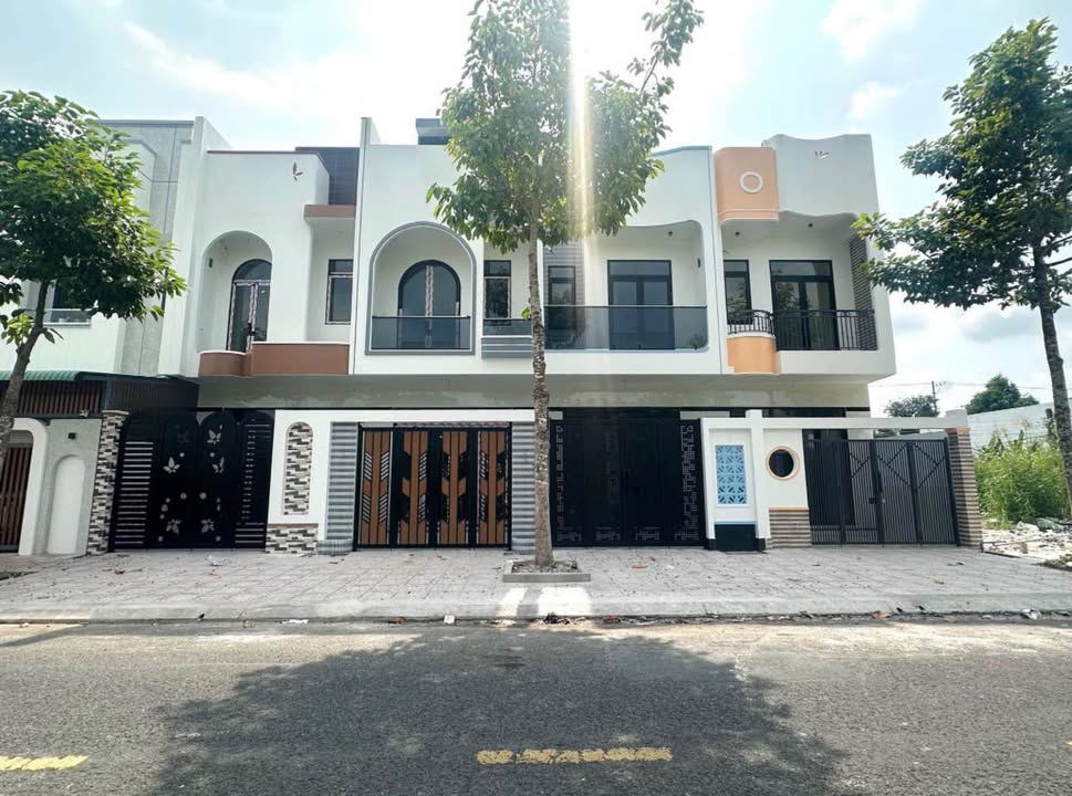 Townhouse 84m² KĐT 5A Cần Thơ giá 2.85 tỷ - Thiết kế hiện đại, sẵn sàng ở!