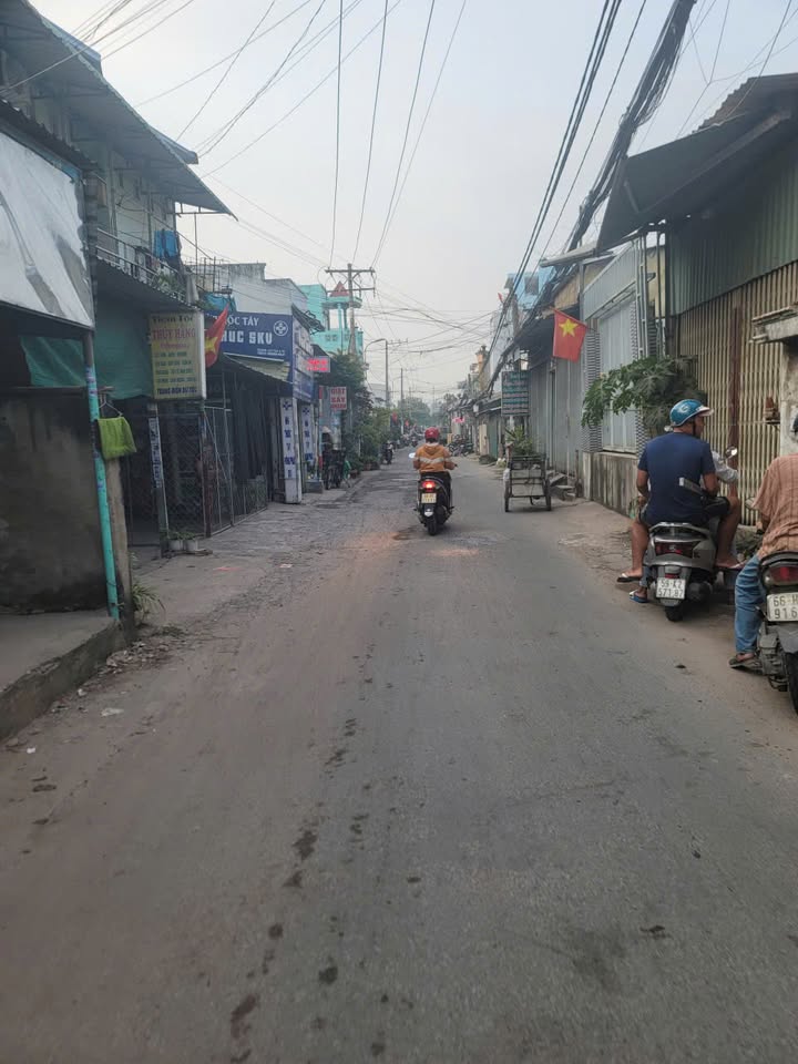 Nhà mặt tiền Trần Đại Nghĩa, Bình Tân 142.2m² giá 7.7 tỷ - Sổ hồng chính chủ