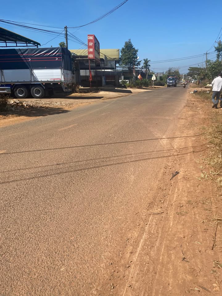 Đất nền 900m² tại Xã Tân Hà, Lâm Đồng - Giá chỉ 13.2 tỷ, mặt tiền đường nhựa 200m