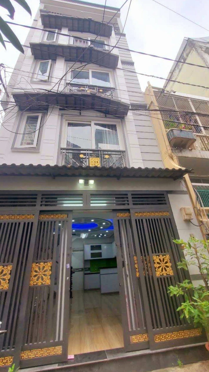 Nhà phố Hẻm ô tô Huỳnh Văn Bánh, Phú Nhuận 38m² giá 9 tỷ - Sổ A4, chính chủ bán gấp!