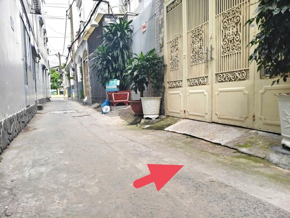 Nhà Phú Nhuận 45m² giá 6 tỷ - Vị trí đẹp, tiện xây mới!